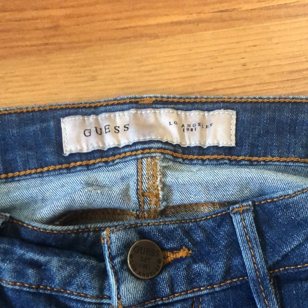 Guess Skinny Jeans Zip Detail Size 24 Ripped - Picture 6 of 7
